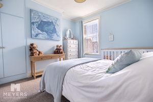 Bedroom- click for photo gallery